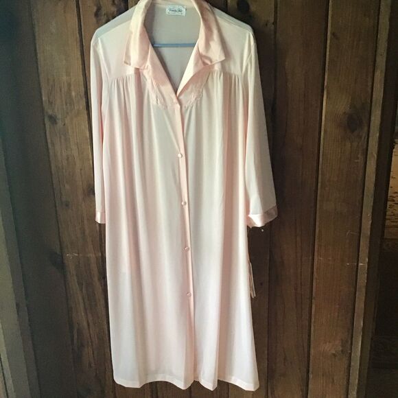 Vintage Vanity Fair Robe Size L Pink Lightweight Buttons 3/4 Sleeve Dead stock - Picture 1 of 11